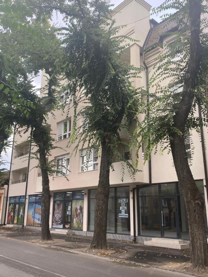 Apartman Mdb Lux Subotica Exterior foto